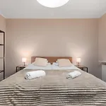 Aleja Jana Pawla Ii 80 Parking Free By Homeprime *